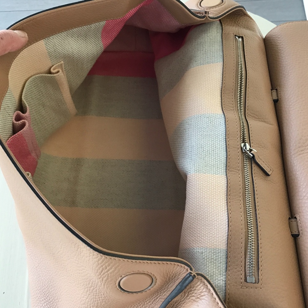 ❤️ HOST PICK!!! *** GUCCI HANDBAG  NWOT - Picture 11 of 13